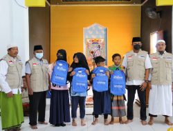 30 Anak di Palu Terima Bantuan Perlengkapan Pendidikan