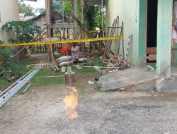 Ngebor Sumur, Warga di Parimo Temukan Gas Alam
