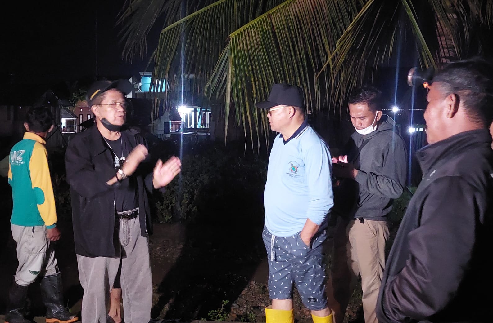 Wakil Bupati Parimo Tinjau Lokasi Banjir di Desa Olaya