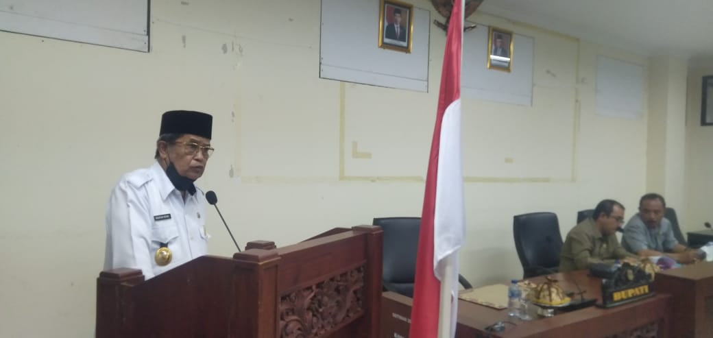 Wabup Badrun Sampaikan Raperda APBD 2023 dan Raperda PBG