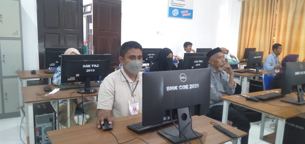Hari Pertama Uji Kompetensi, 8 Calon Anggota Panwascam Parimo Gugur