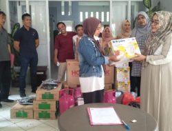 Dinas Koperasi dan UKM Parimo Salurkan Bantuan ke Pelaku Usaha