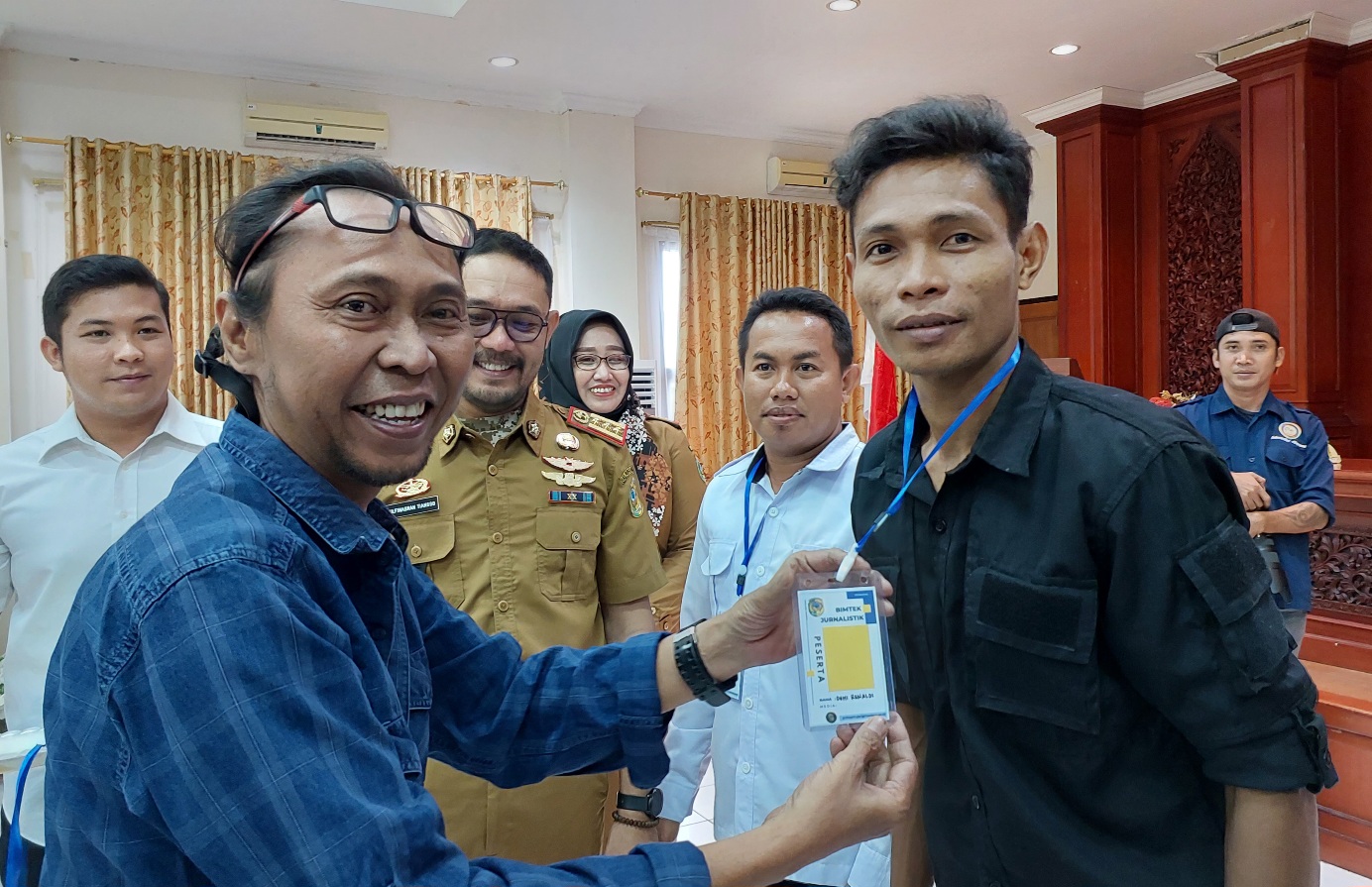 Pemda Parimo Gelar Bimtek Jurnalistik Libatkan Wartawan
