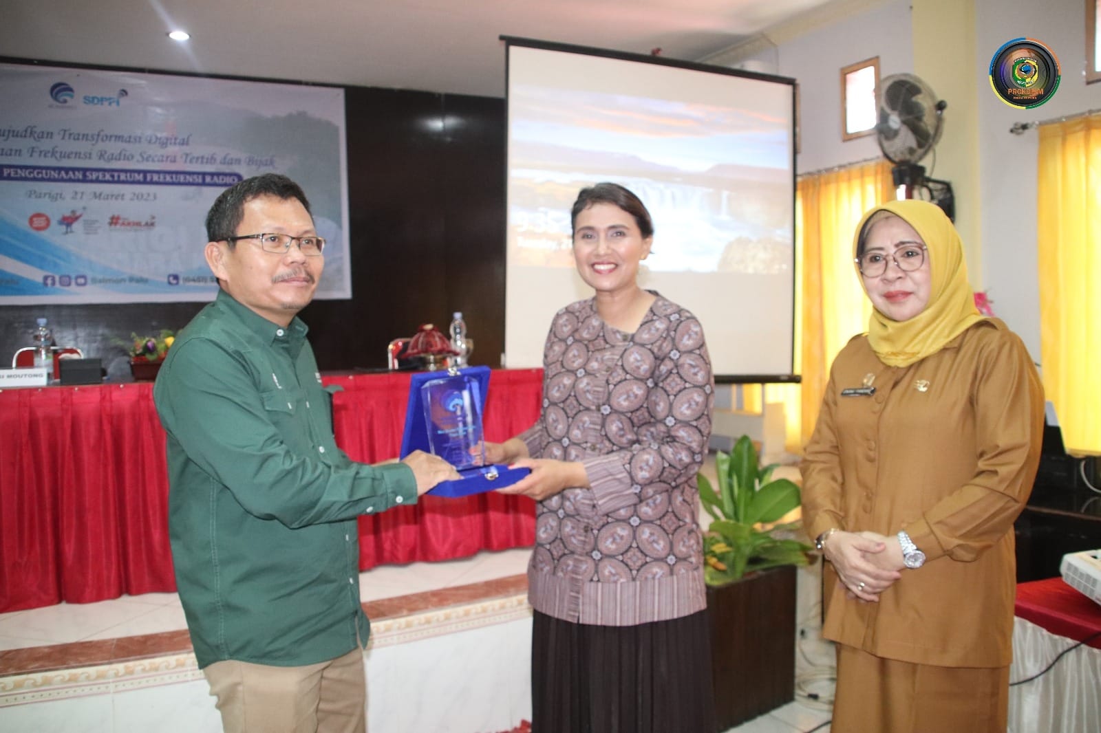 Sosialiasi Penggunaan Spektrum Frekuensi Radio Digelar di Parimo