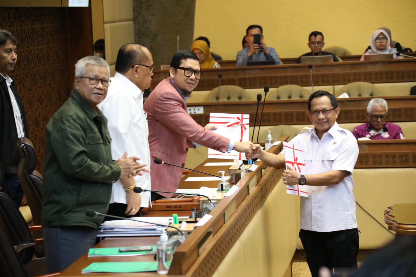 Pemerintah Setujui Pembahasan RUU 8 Provinsi Dilanjutkan