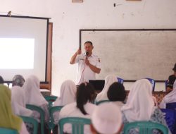 50 Siswa SMA Negeri 9 Sigi Ikuti Workshop Literasi Digital