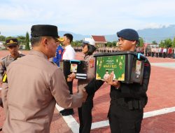 Jelang Idul Fitri, Kapolda Sulteng Bagikan 4.500 Bingkisan Lebaran