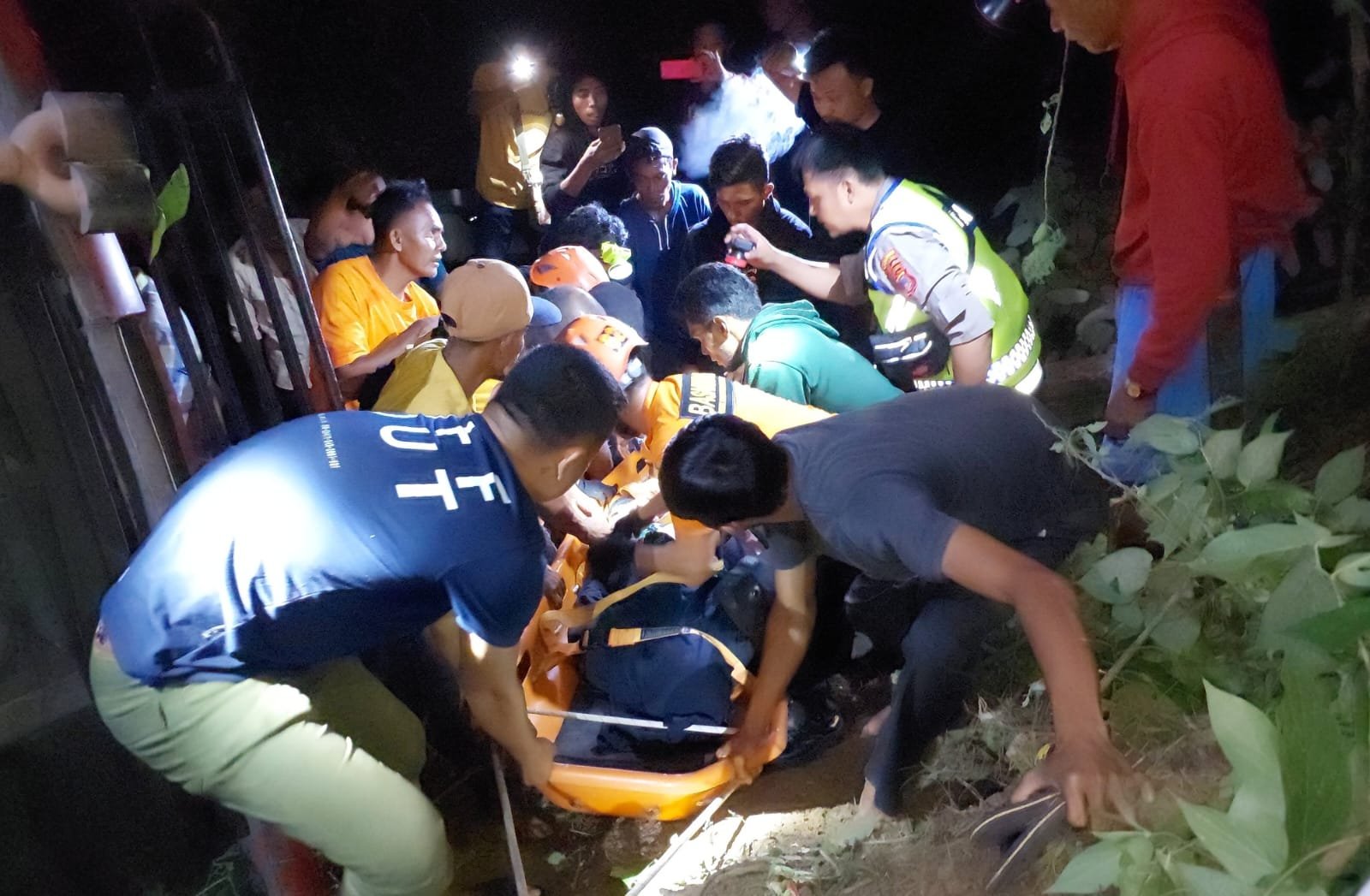 Bus Jatuh ke Jurang Kebun Kopi Sulteng, 3 Pengajar Gontor Ponorogo Meninggal Dunia