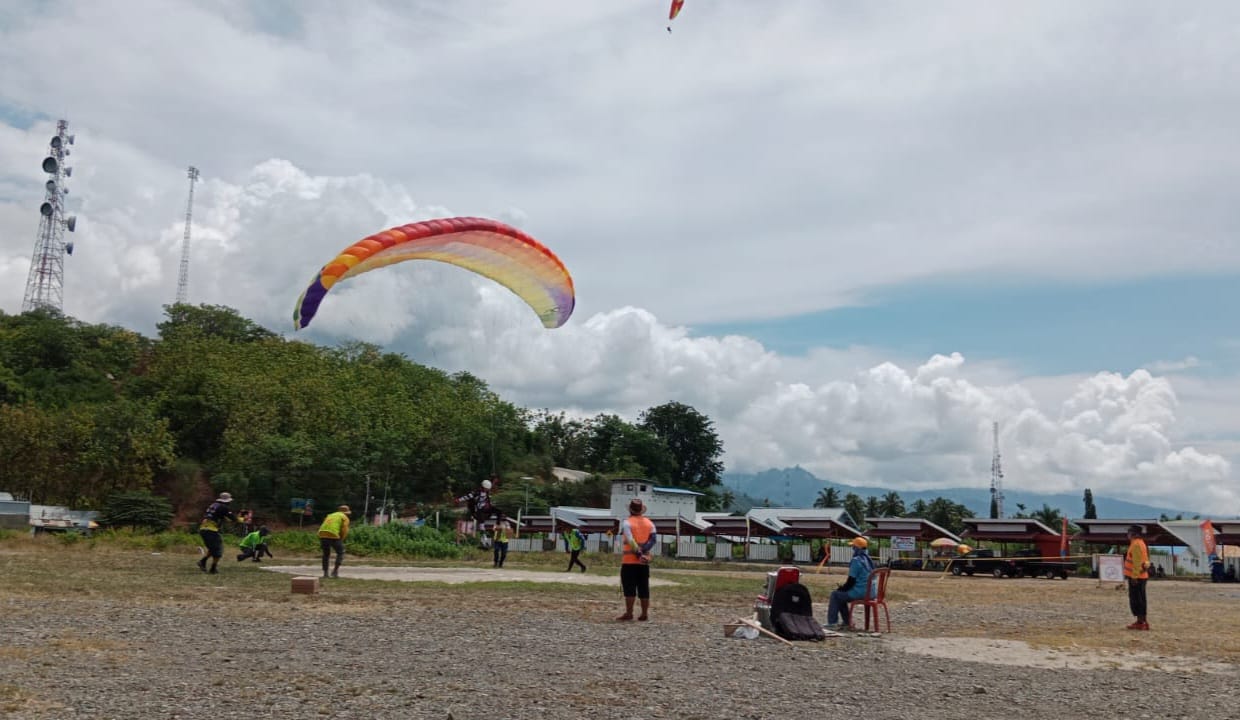 Kejuaraan Paralayang Internasional di Parimo Hanya Dihadiri Atlet Dalam Negeri