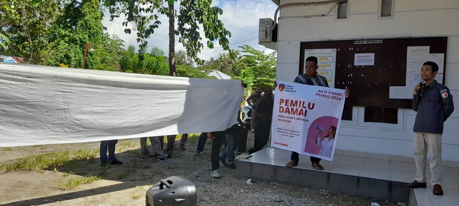 Bawaslu Parimo Apresiasi Aksi Pemilu Damai Rumah Hukum Tadulako
