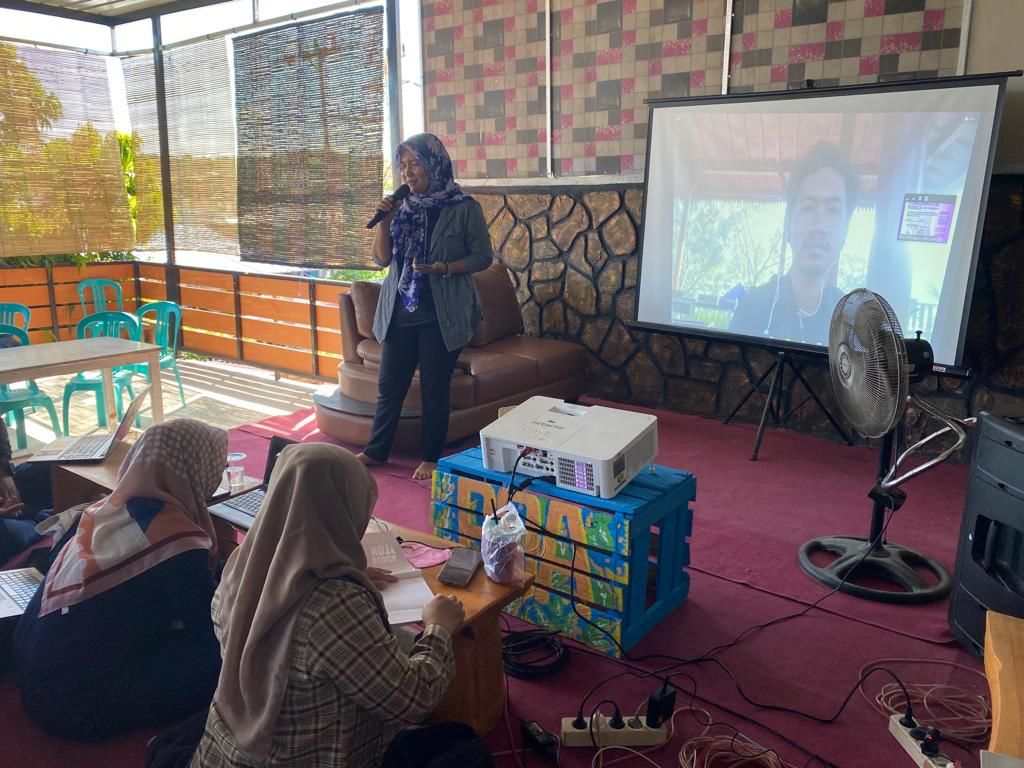 25 Jurnalis di Palu Dilatih Menggunakan Tools Google