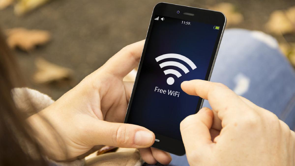 Ada Wi-Fi Gratis, Masyarakat Diminta Gunakan Fasilitas Umum dengan Bijak