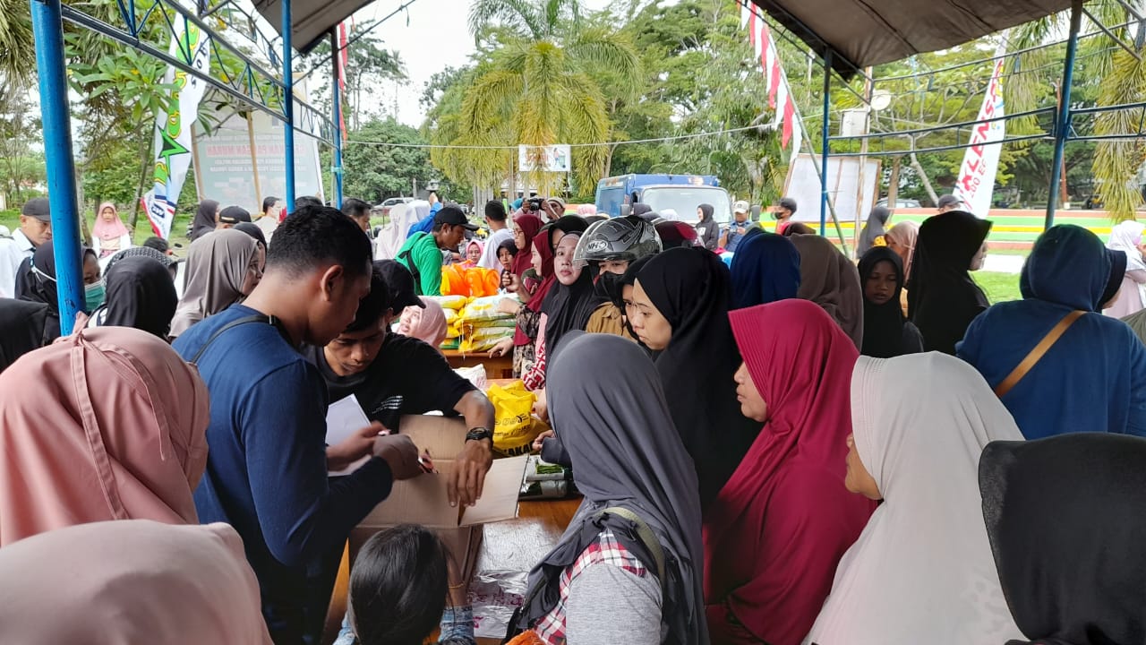 Gerakan Pangan Murah Ramadan Dimulai di Tempurejo, Warga Kediri Ramai-ramai Datangi Lokasi Pertama