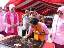 Berkunjung ke Palu, Istri Kapolri Resmikan TK dan SD Kemala Bhayangkari