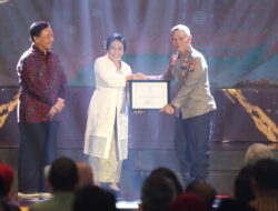 Kapolda Sulteng Terima Penghargaan dari Menteri PPPA