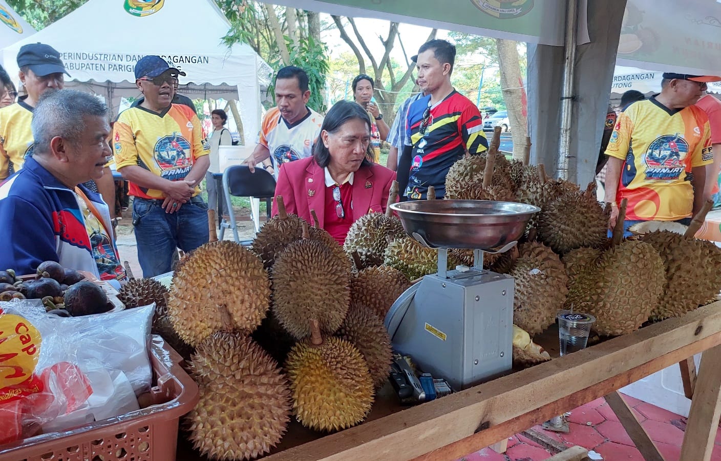 Ada 29 Lapak Jajanan Tradisional di Area Venue Kejurnas Panjat Tebing