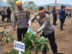 Polda Sulteng Tanam 19.320 Pohon untuk Penghijauan