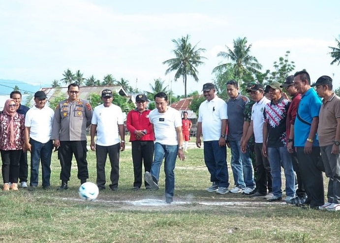 Bupati Irwan Resmikan Liga Aparat Desa se Kabupaten Sigi