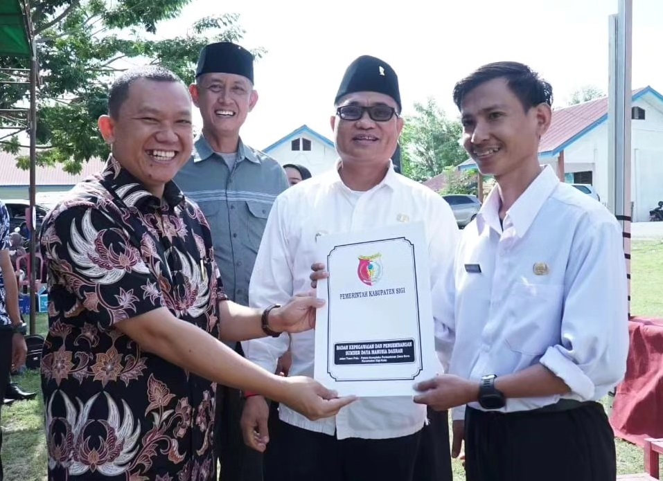 384 Guru Sigi Terima SK PPPK, Begini Pesan Wabup Samuel