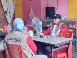 Bapenda Parimo Uji Petik Pajak Rumah Makan di Toboli