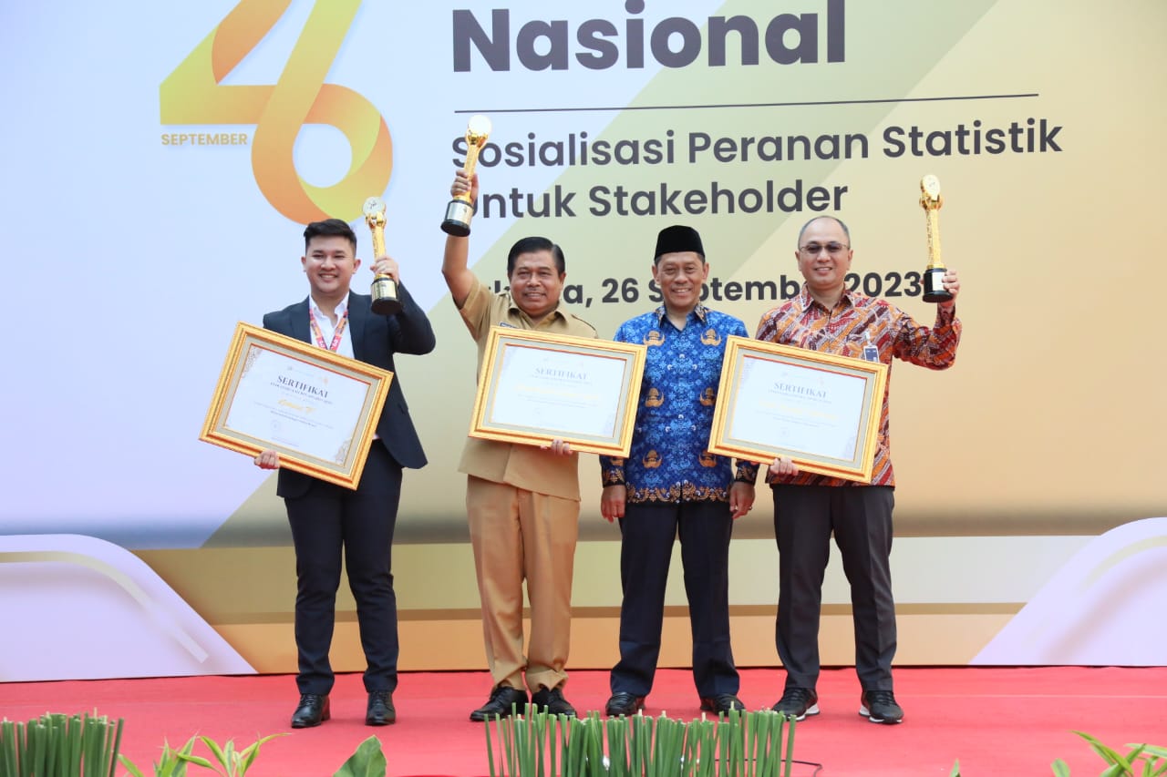 Kemendagri Terima Penghargaan BPS Award 2023