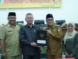 DPRD Sigi Sahkan Raperda Minuman Beralkohol dan Bantuan Hukum