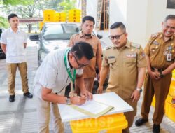 Pemda Banggai dapat CSR 50 Unit Tempat Sampah dari Kalla Toyota