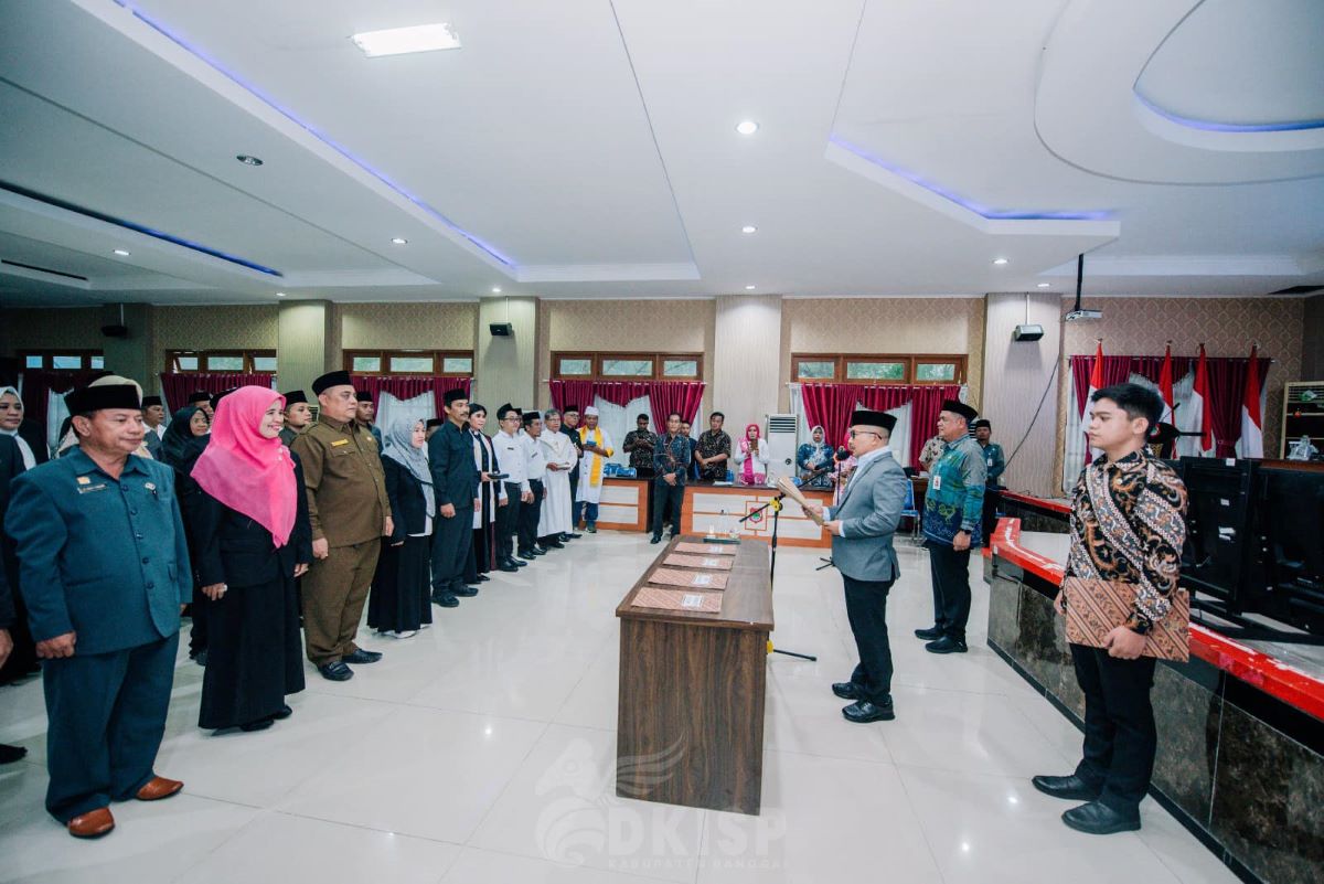 Awal 2024, Bupati Amirudin Lantik 65 Pejabar di Jajaran Pemda Banggai