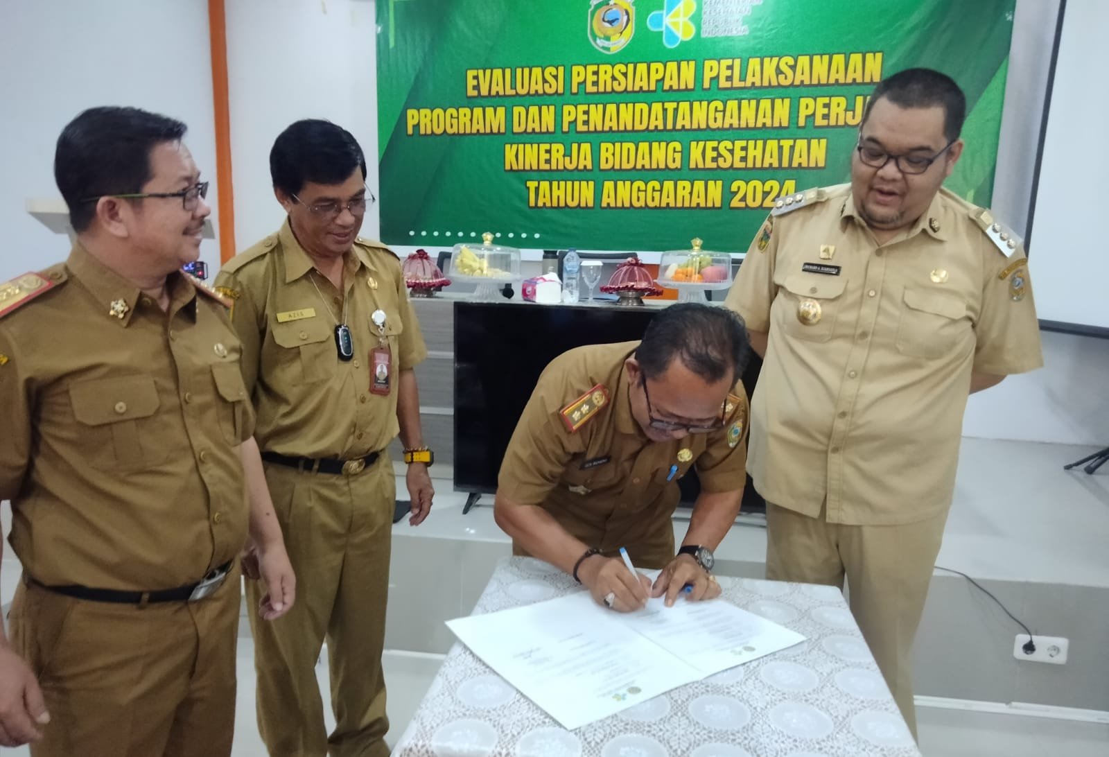 Pemda Parimo Gelar Evaluasi Persiapan Pelaksanaan Program Kesehatan