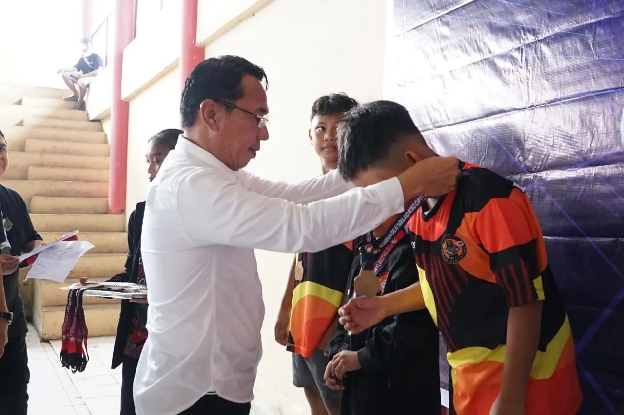 Ketua INKAI Sulteng Buka Kejuraan Karate Dojo Tadulako Roso Cup 1 2024