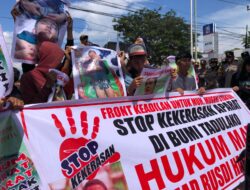 Remaja di Palu Tewas Usai Ditangkap Polisi, Puluhan Warga Gelar Aksi di Polda Sulteng