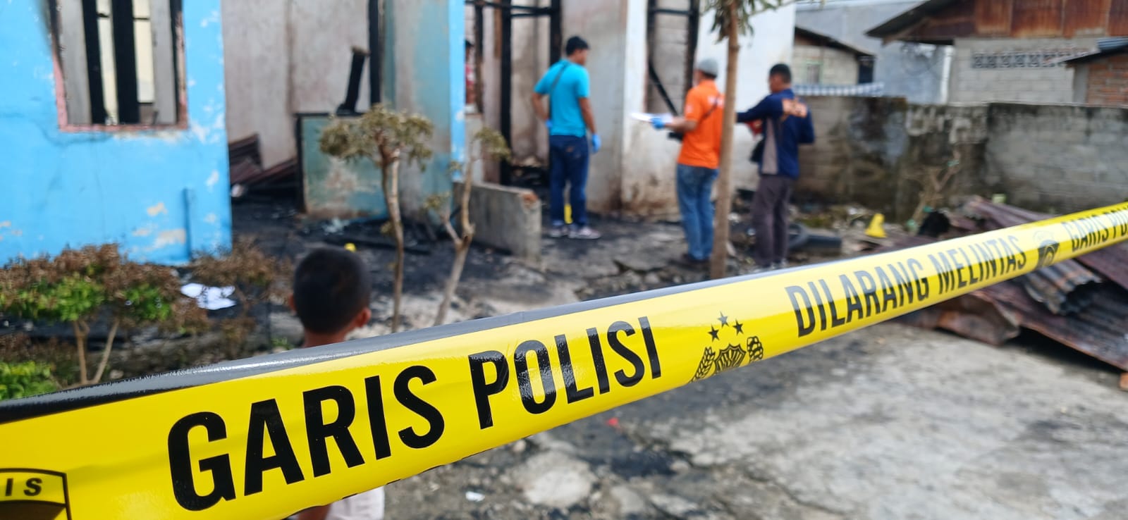 Polisi Selidiki Penyebab Kebakaran Perumahan Guru SDN Bambalemo