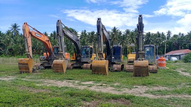 Polisi Amankan Empat Ekskavator dan Lima Operator di Lokasi PETI Kayuboko
