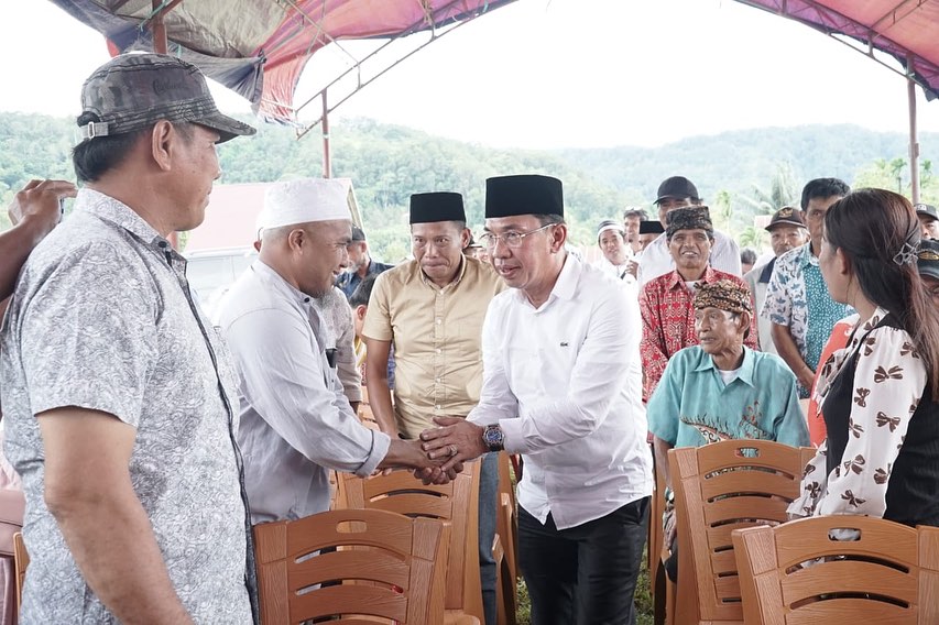 Manfaatkan Momen Idulfitri, Bupati Irwan Kunjungi Warga Kulawi