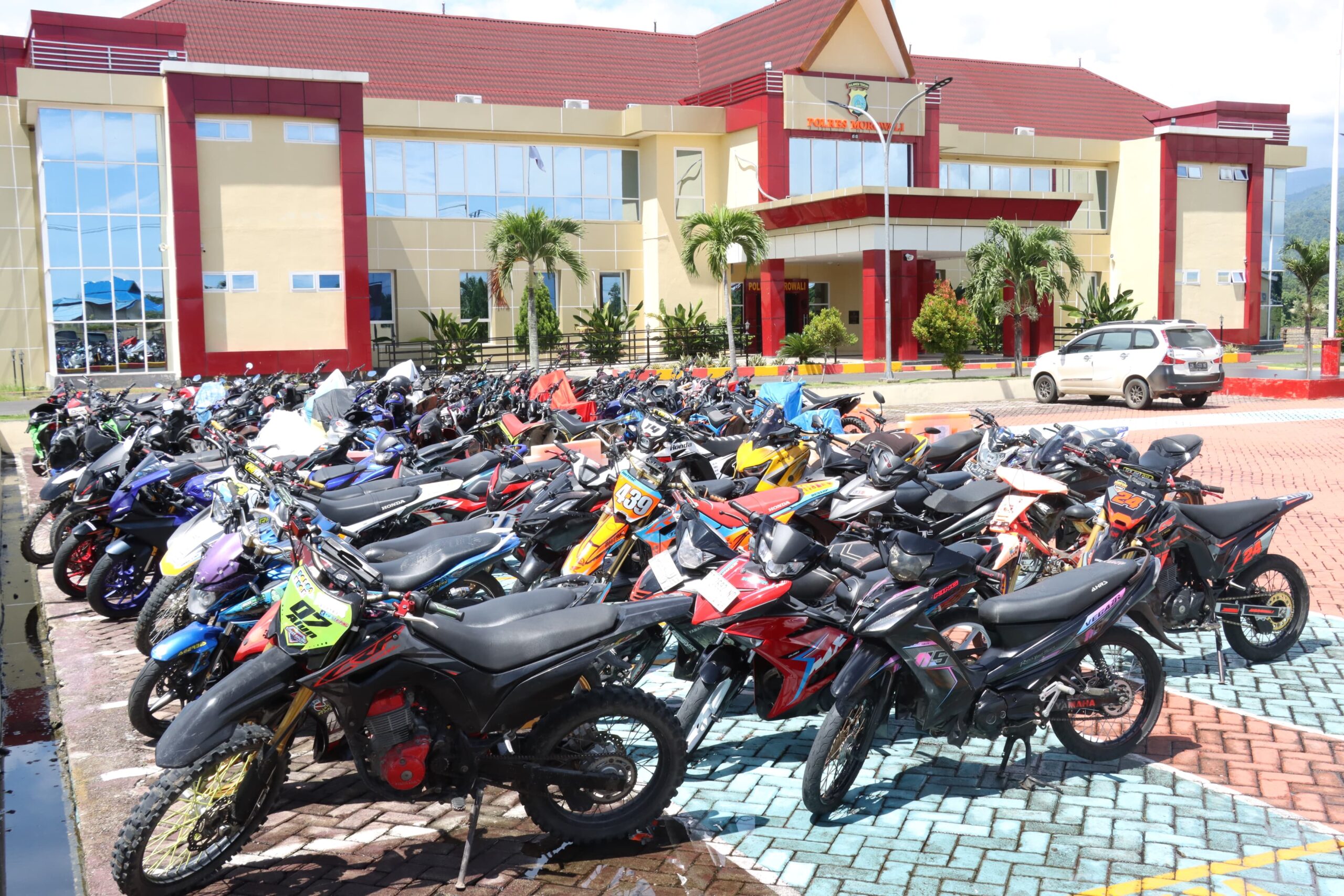 Polres Morowali Amankan 113 Unit Knalpot Bogar