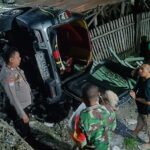 Sopir Ngantuk Tabrak Warung di Jalur Trans Sulawesi Banggai