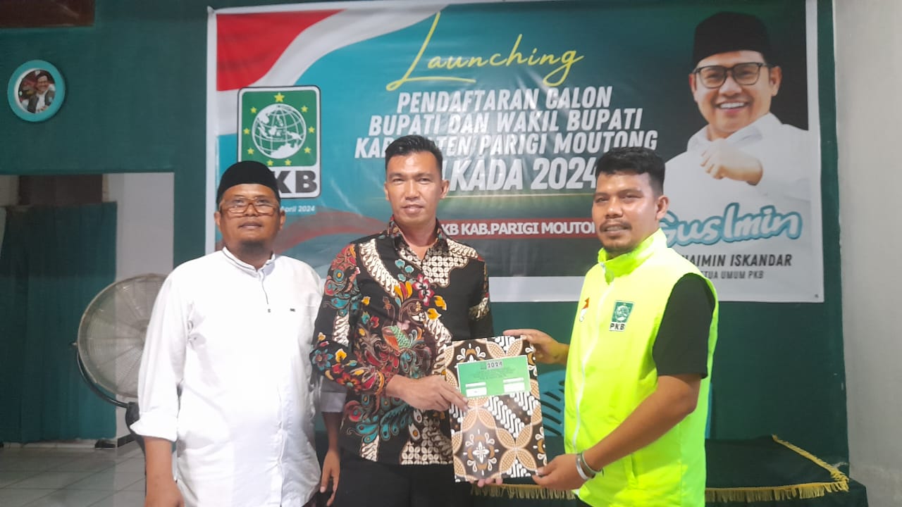 Novriyanto Ambil Formulir Pendaftaran Cawabup di PKB Parimo