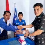 Erwin Burase Serahkan Berkas Pendaftaran Bakal Cabup Parimo ke PDIP dan PAN