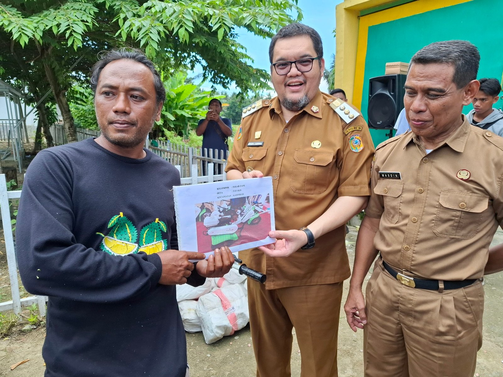 Poktan di Parimo Terima Bantuan Sarana Pendukung Kemandirian Pangan