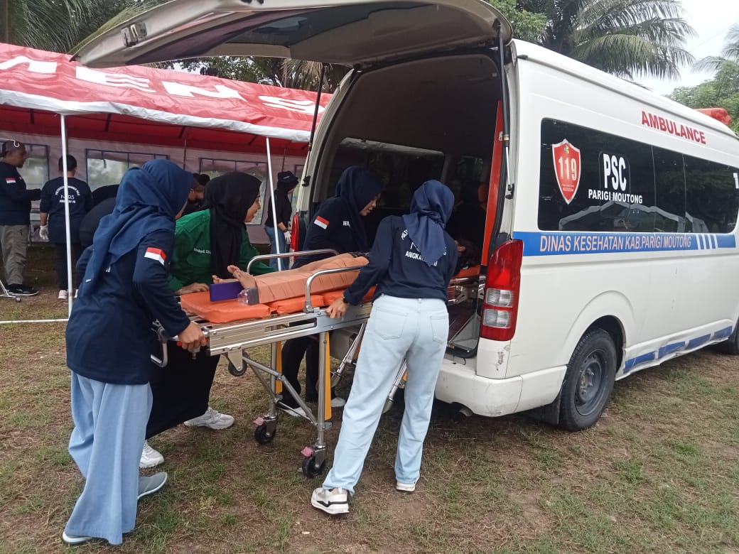 Poltekkes Kemenkes Palu Gelar Praktek Kegawatdaruratan Masyarakat Pantai