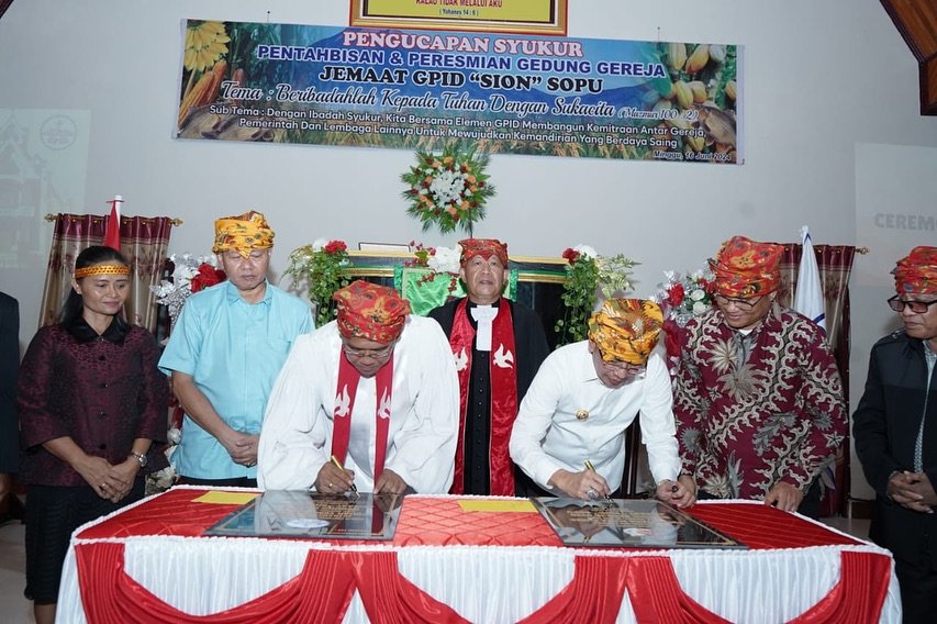 Bupati Irwan Resmikan Gedung Jemaat GPID Sion Sopu