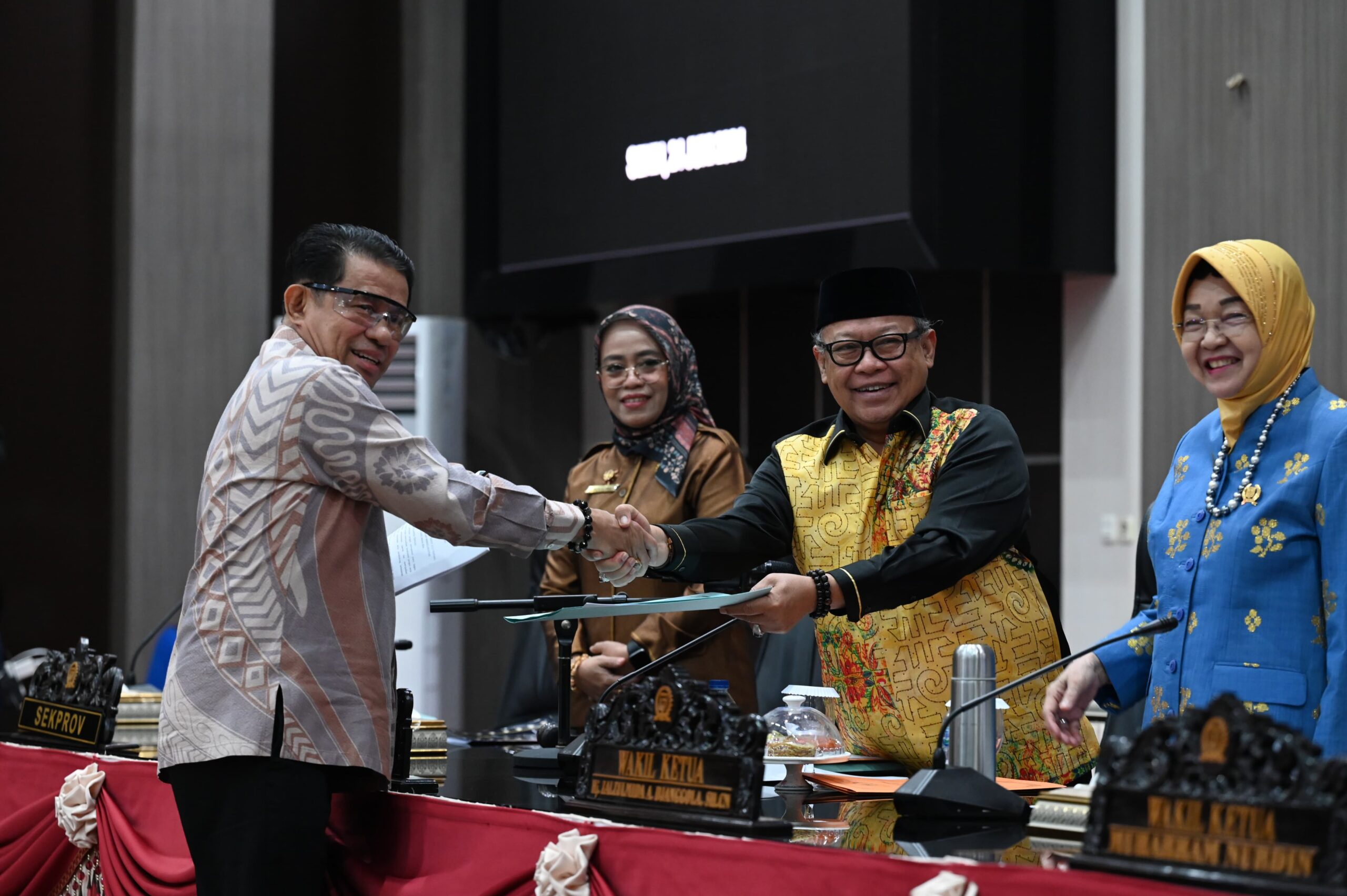 DPRD Sulteng Setujui Empat Raperda Usulan Eksekutif