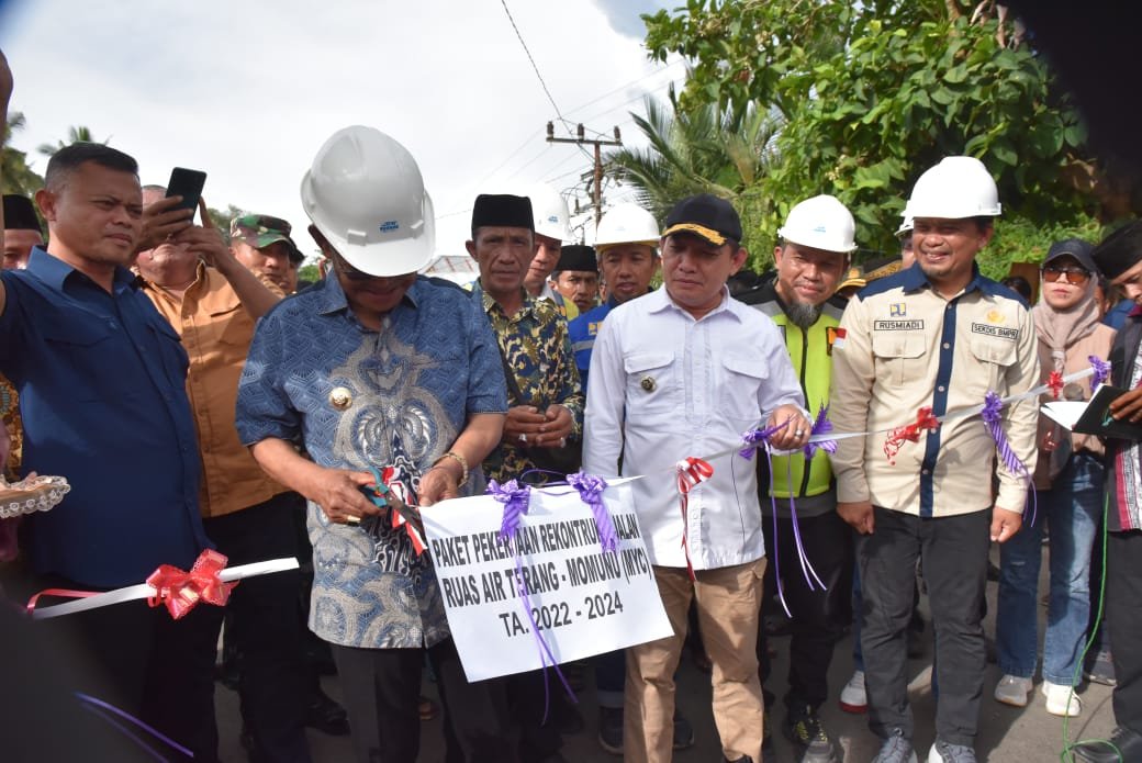 Gubernur Sulteng Resmikan Ruas Jalan Sepanjang 10,65 KM di Buol
