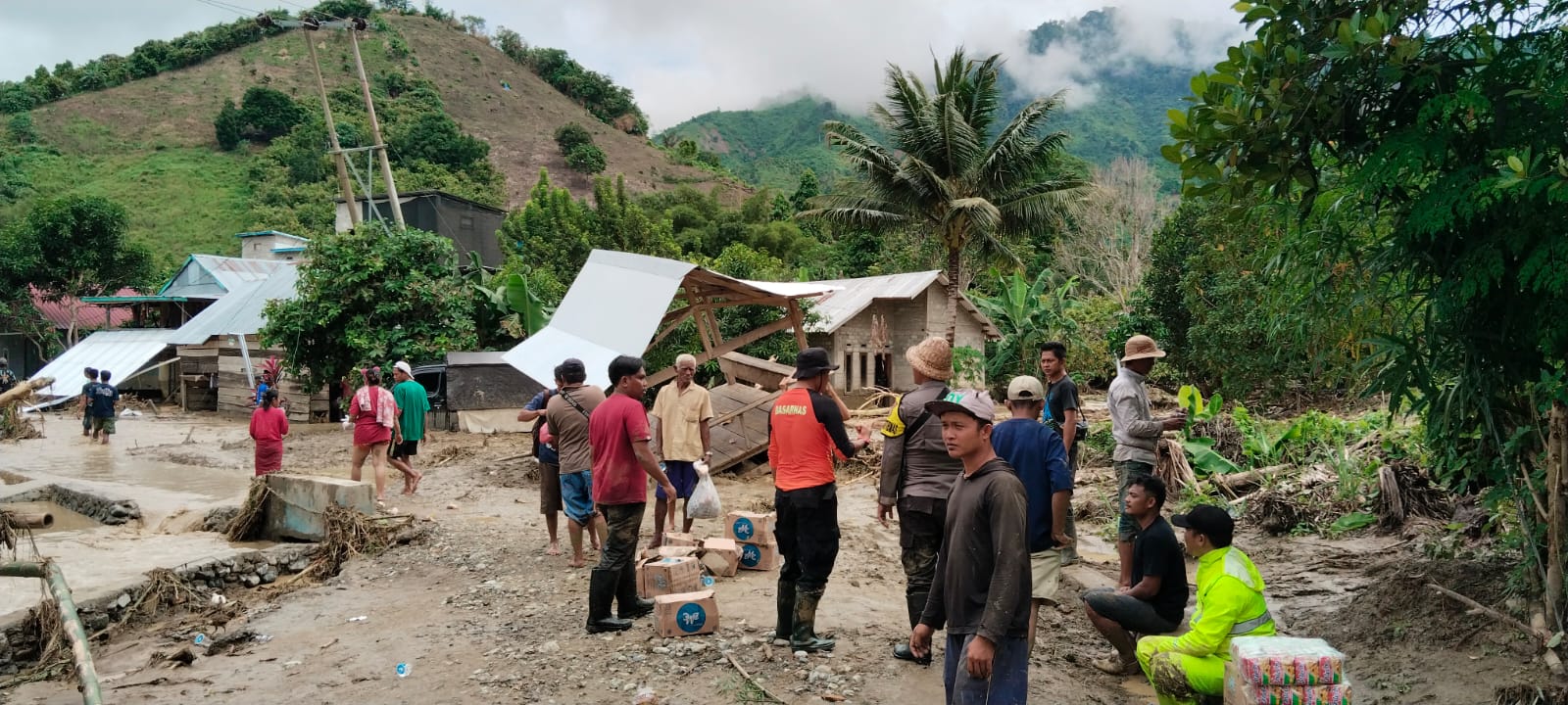 462 Jiwa Warga Toribulu Parimo Terpaksa Mengungsi Akibat Banjir Bandang