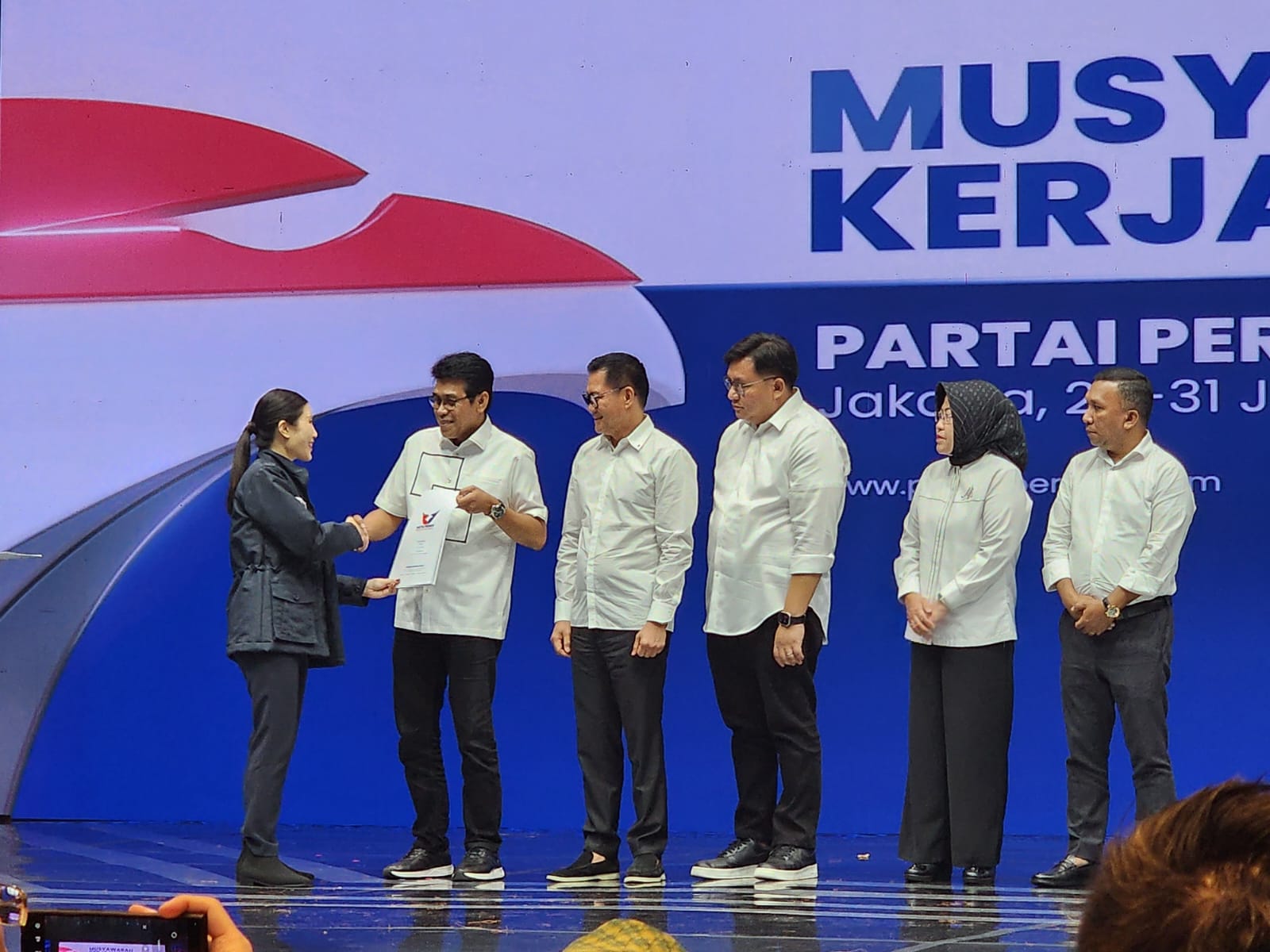 Partai Pengusung Bertambah, Erwin Burase Terima Rekomendasi Parindo