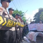 Pasca Dinyatakan TMS, Pendukung Isram-Nasar Datangi KPU dan Bawaslu
