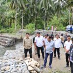 Wagub Sulteng di Banggai, Tinjau Lokasi Proyek dan Kunjungi Sejumlah Sekolah