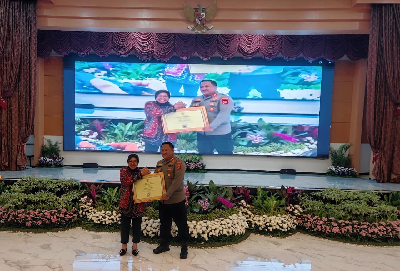 Polres Banggai Terima Penghargaan dari Menteri Risma