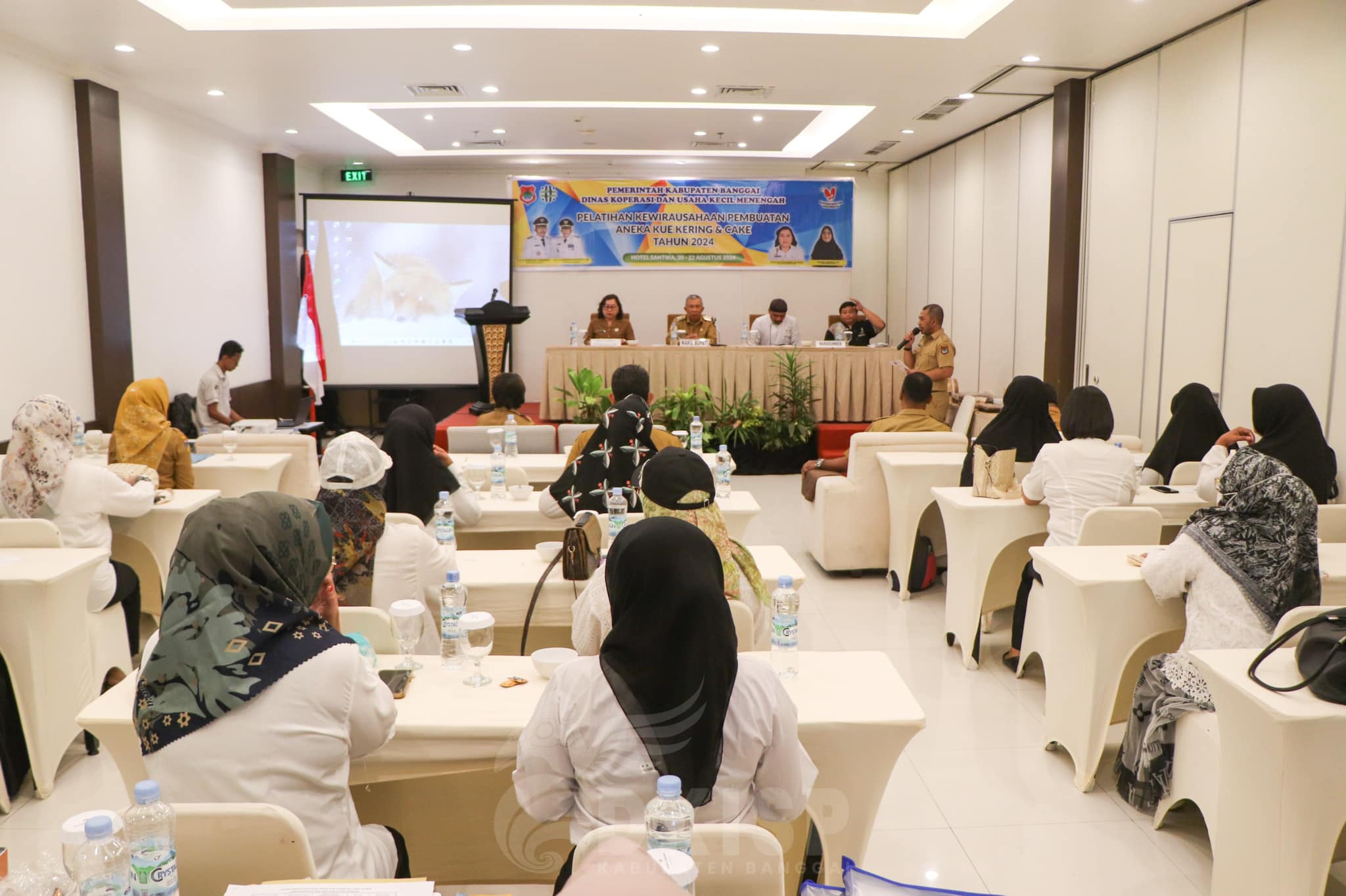 DisKopUKM Banggai Gelar Pelatihan Kewirausahaan