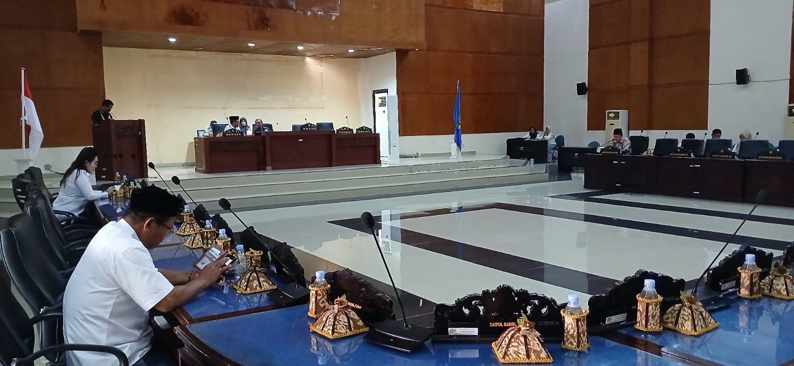 Fraksi DPRD Parimo Sampaikan Pandangannya Atas Pembahasan KUA-PPAS 2025